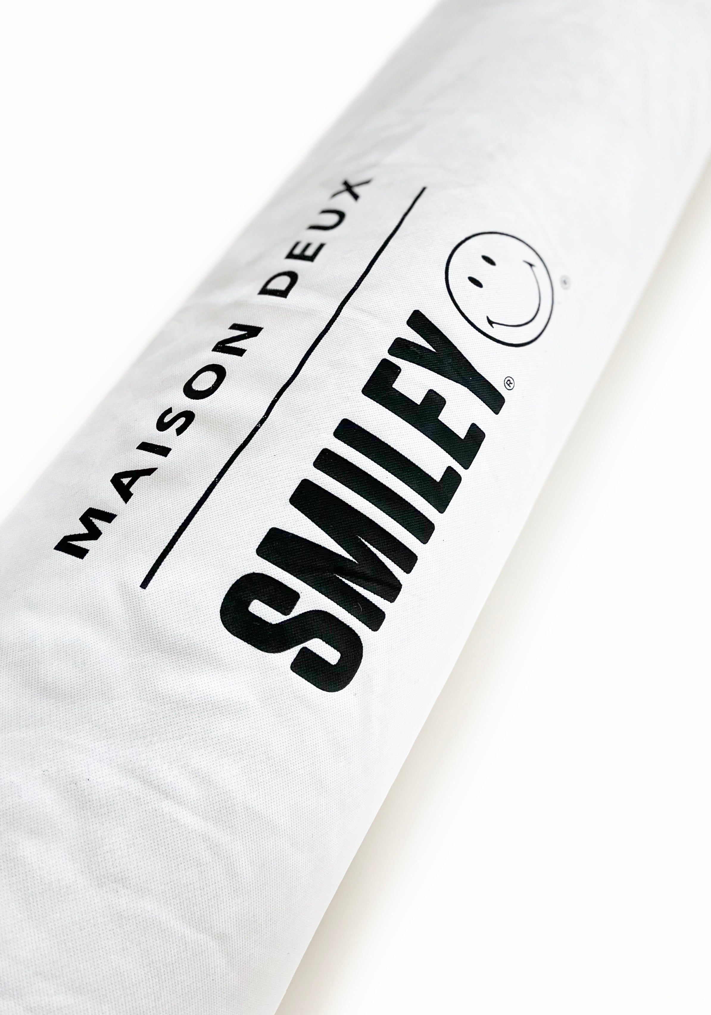 MAISON DEUX SMILEY RUG YELLOW