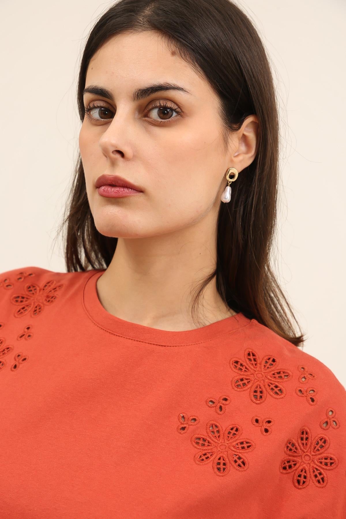 NAYLA FLOWER T-SHIRT ROUILLE