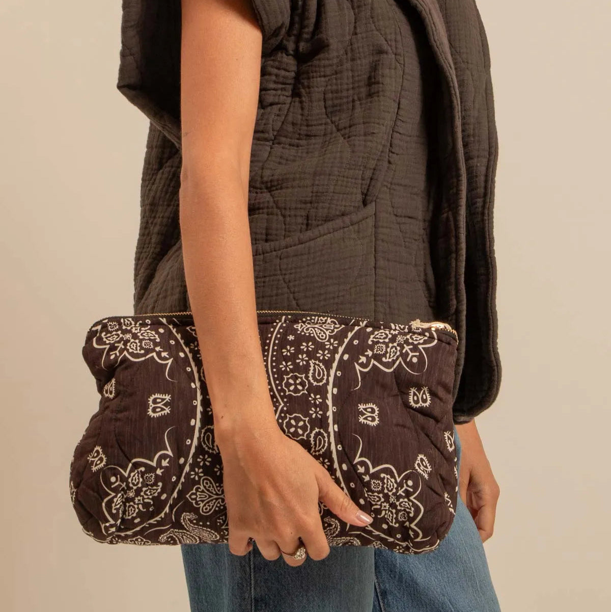 ORLANDO2 POUCH CHOCOLATE