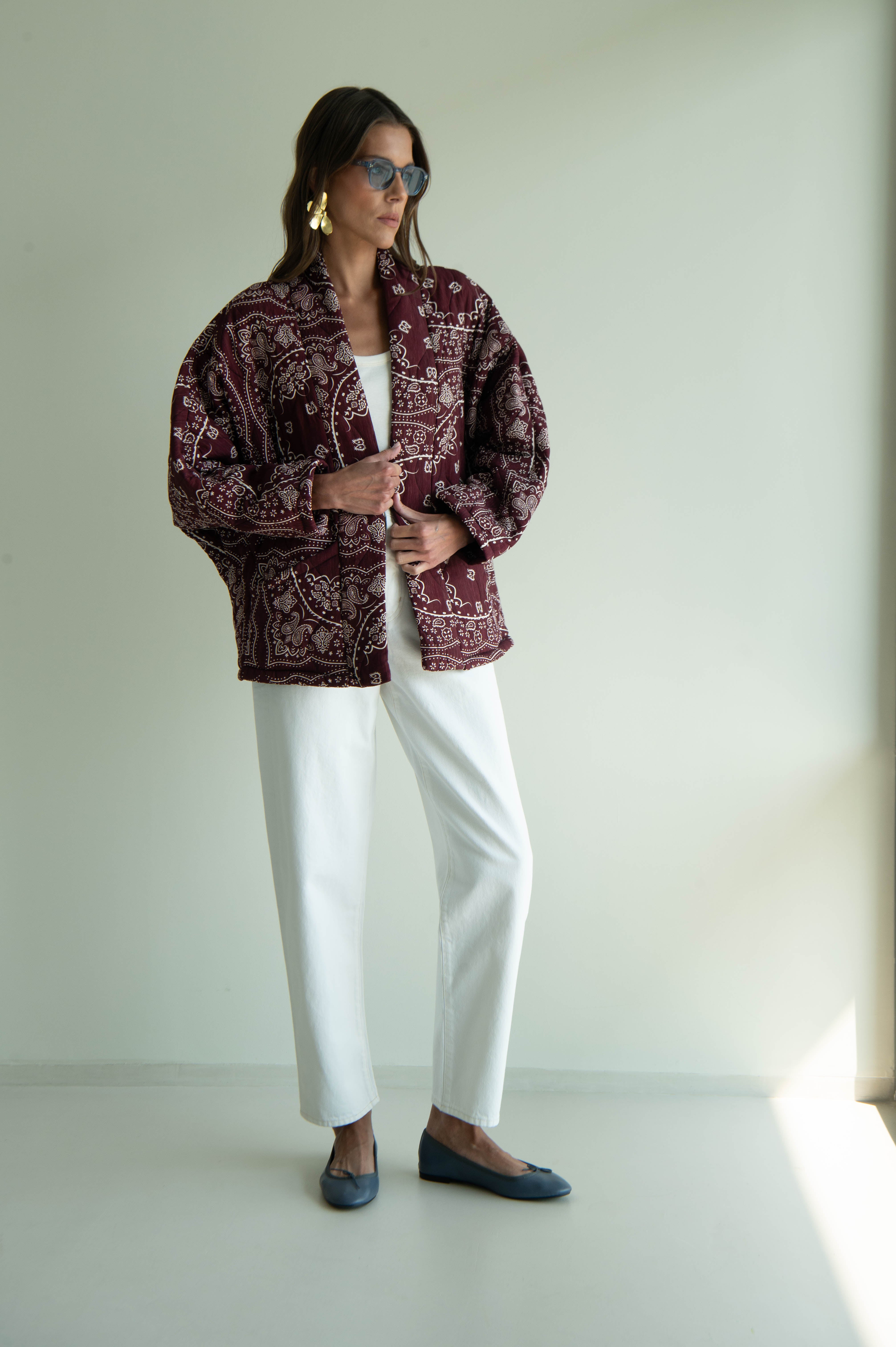 CHICAGO4 VEST BANDANA PRINT KIMONO BURGUNDY