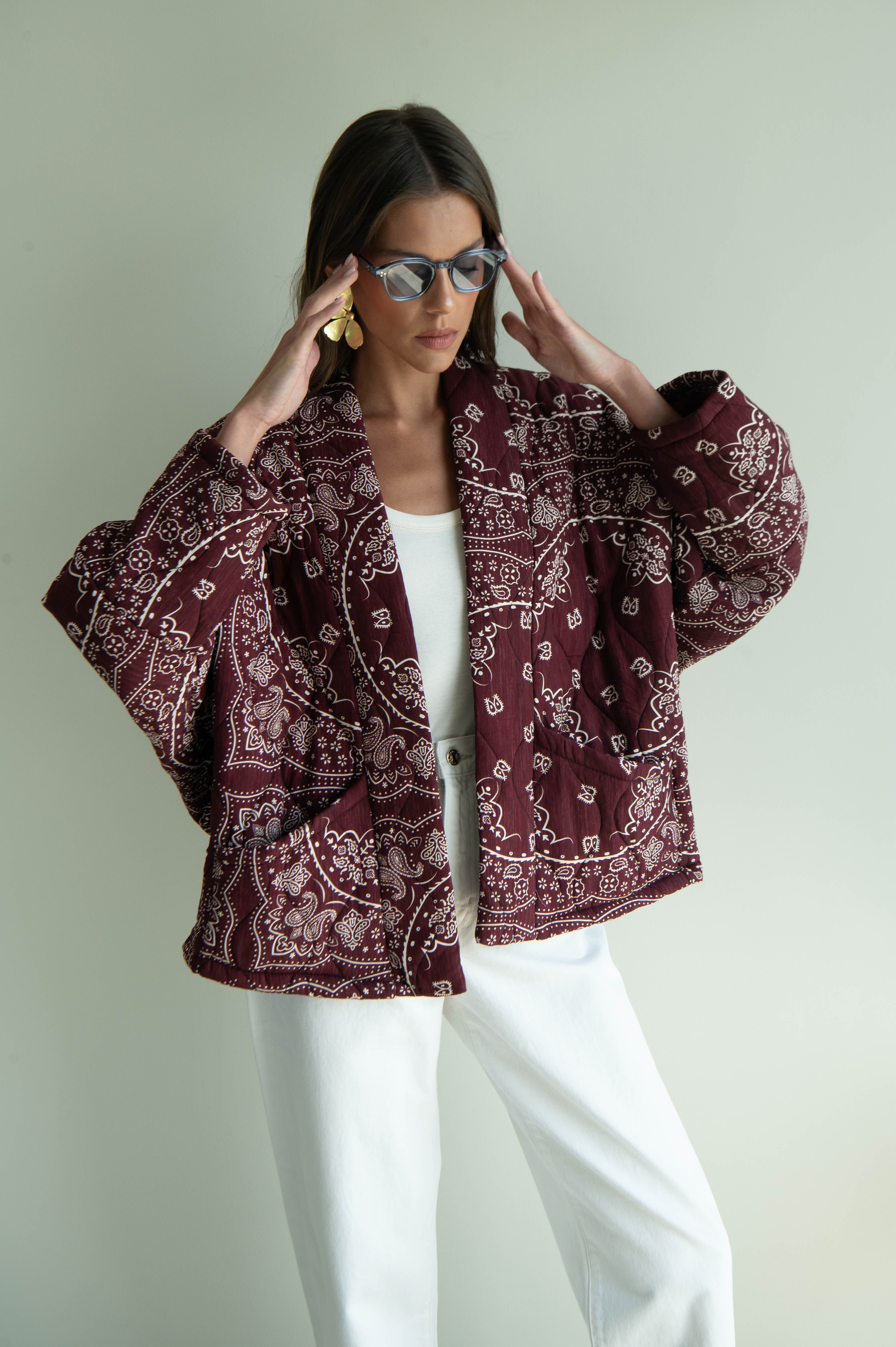 CHICAGO4 VEST BANDANA PRINT KIMONO BURGUNDY