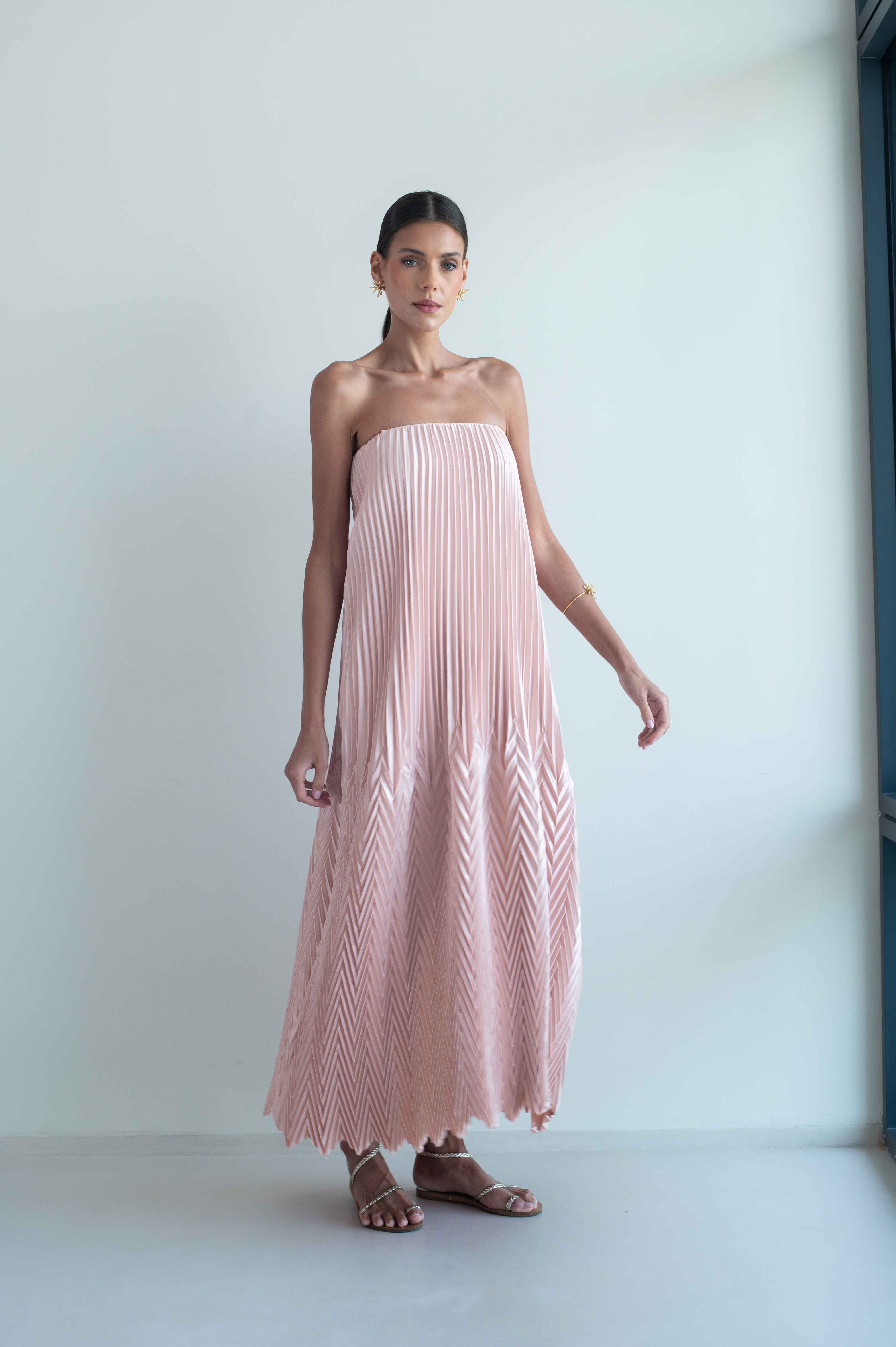 ARIA PLISSE MAXI DRESS - POWDER PINK