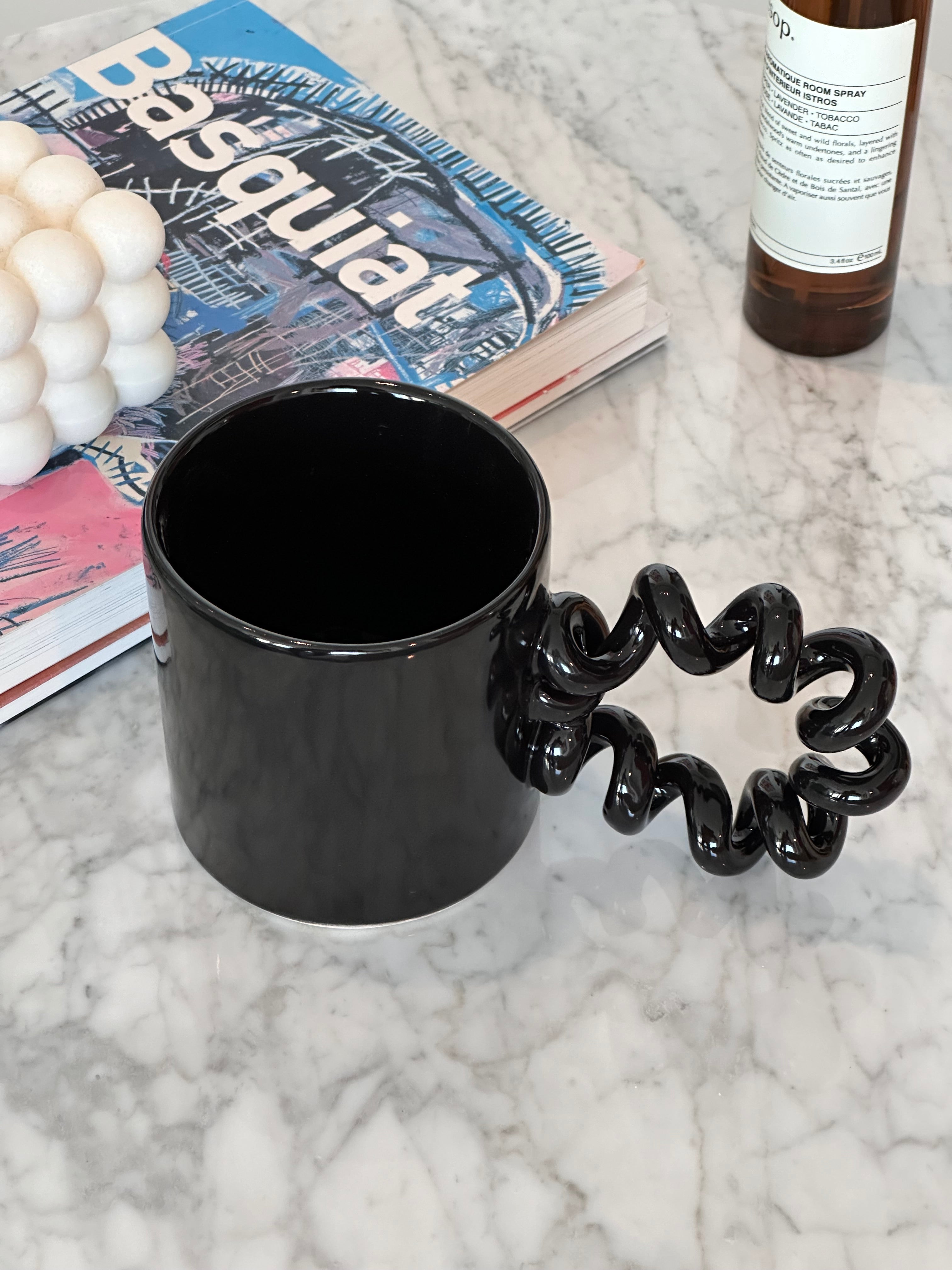 Curly Mug - Black