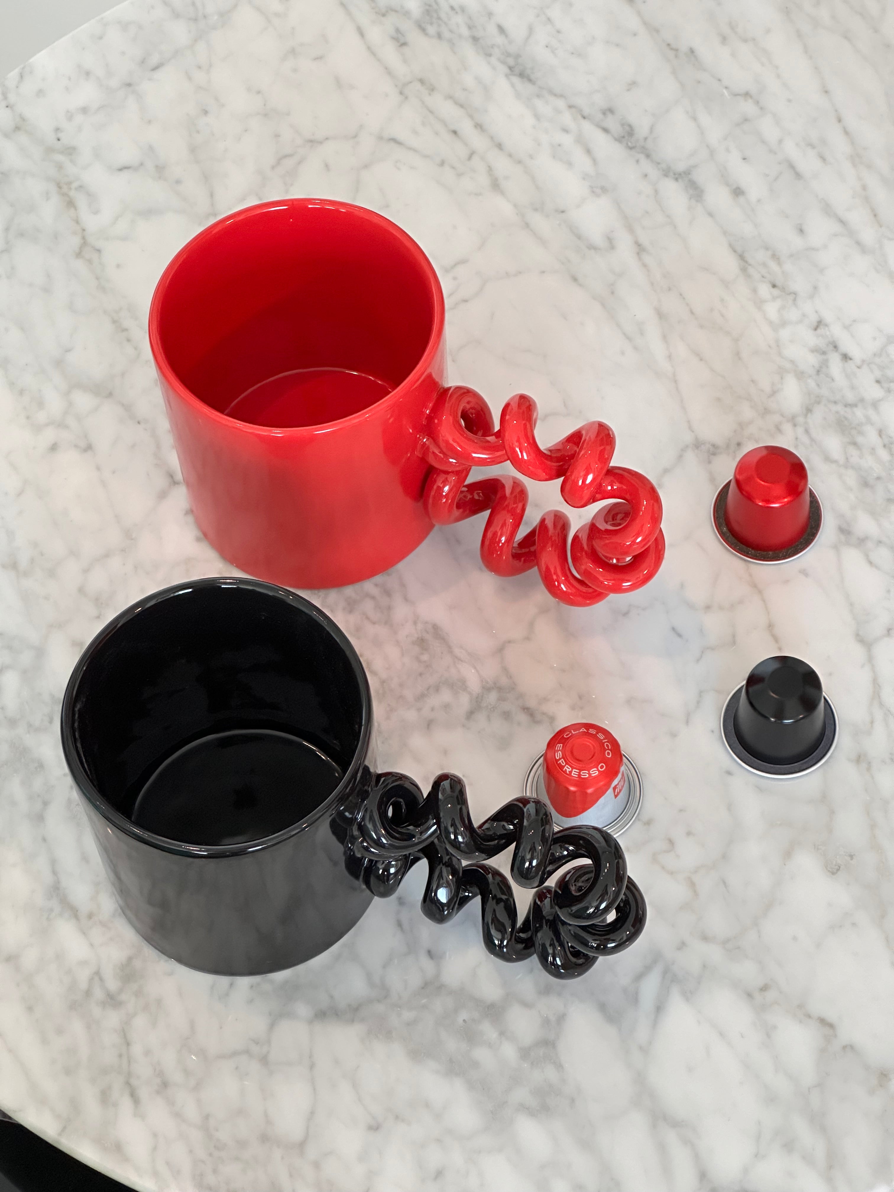 Curly Mug - Red