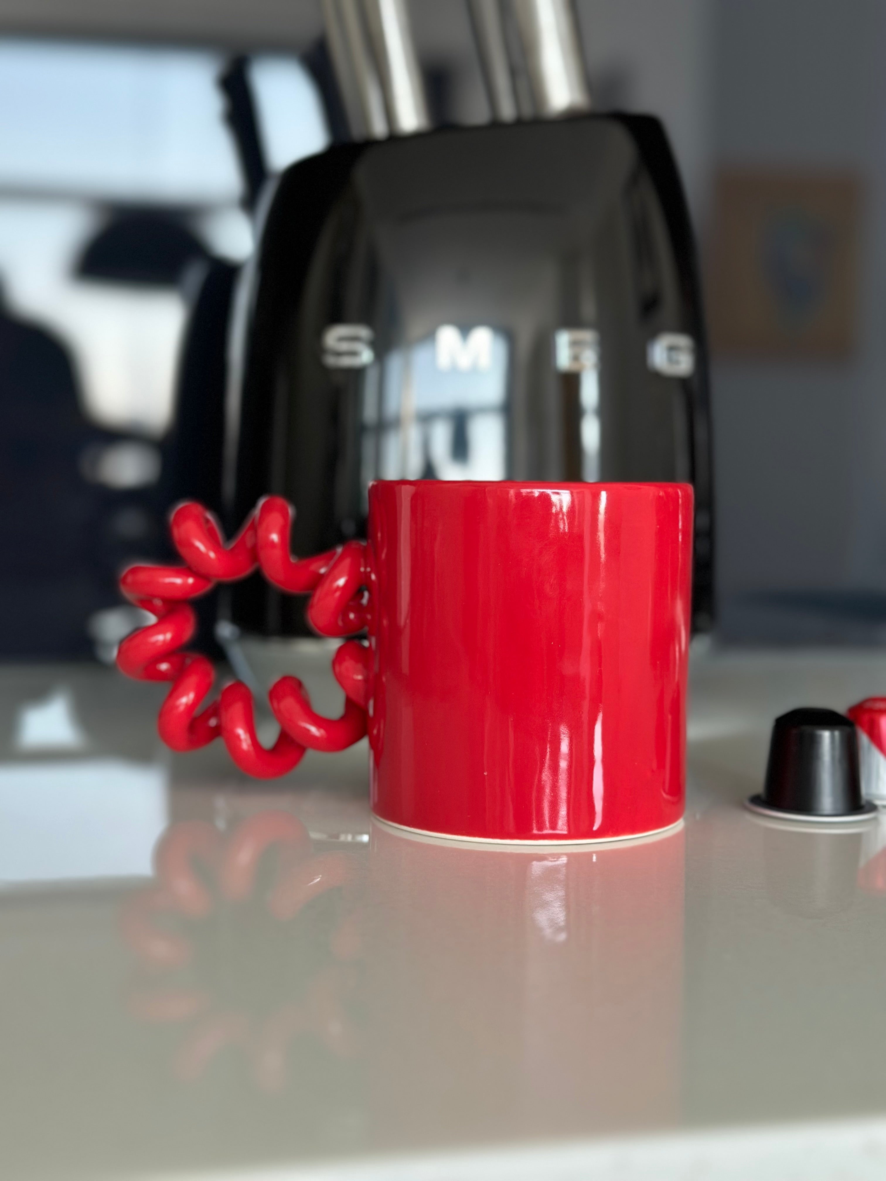 Curly Mug - Red