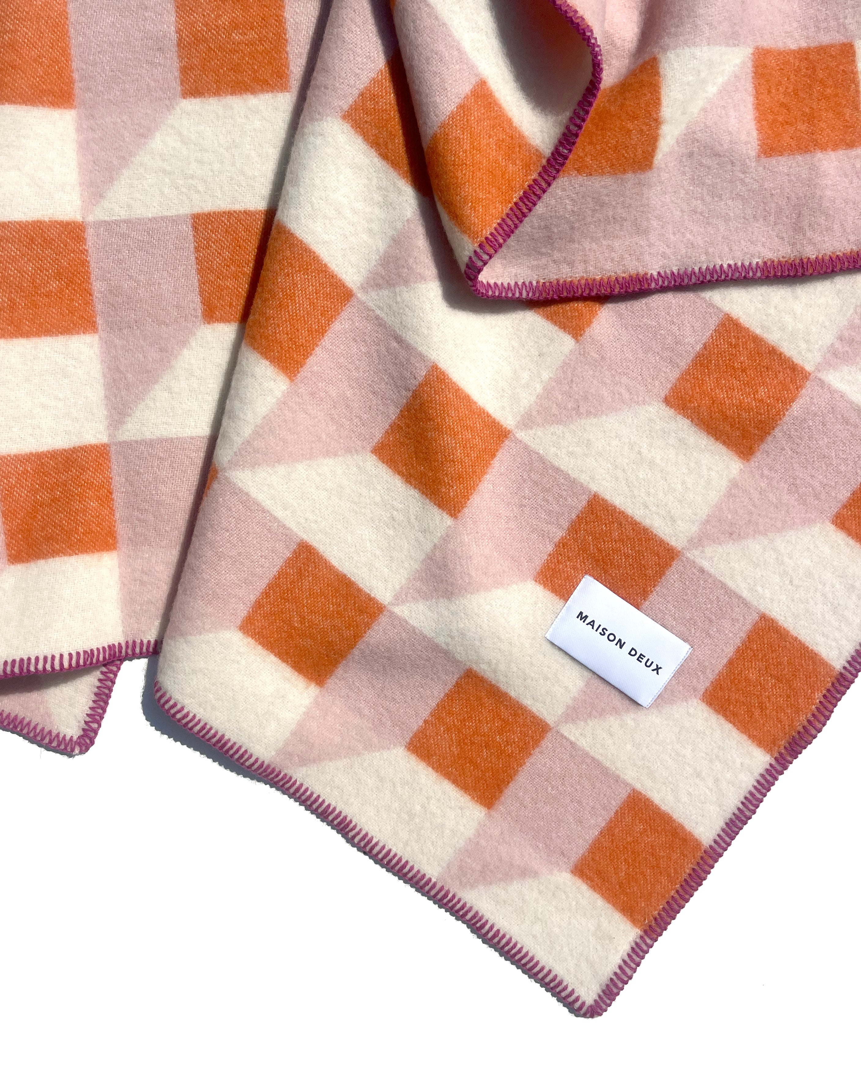 MAISON DEUX CUBICS BLANKET PINK CARROT