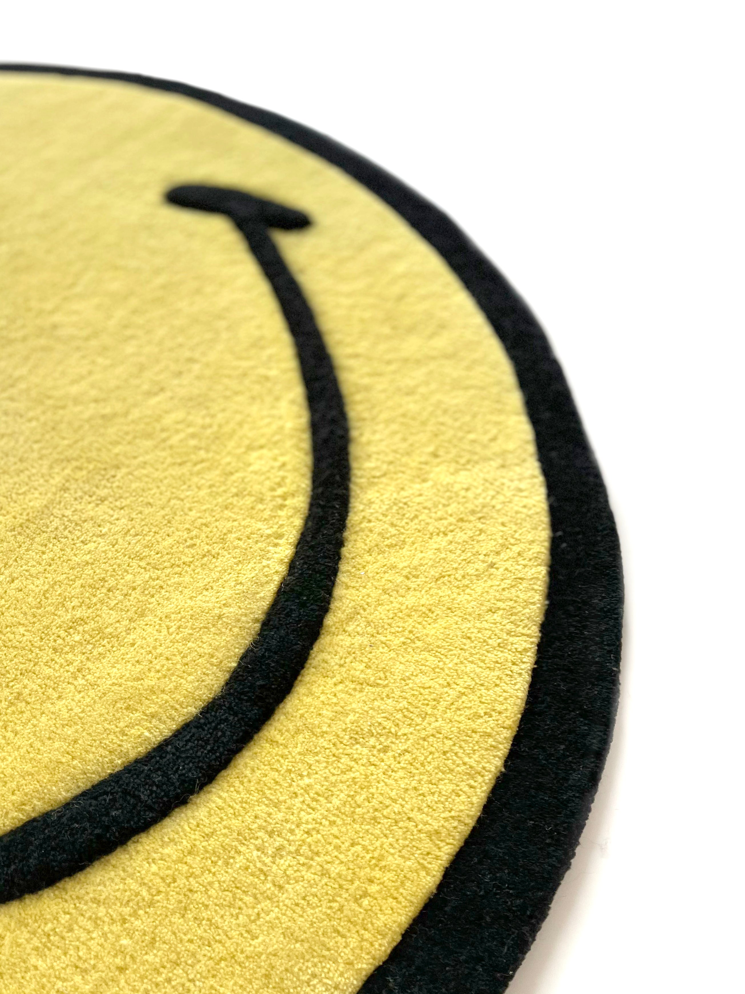 MAISON DEUX SMILEY RUG YELLOW