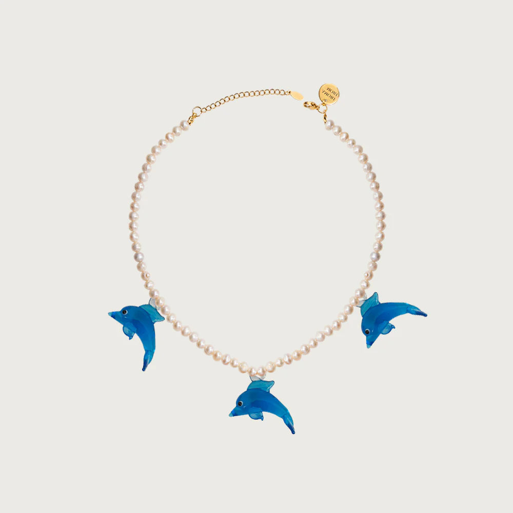 AMORI MORI THREE DOLPHINES PEARL NECKLACE