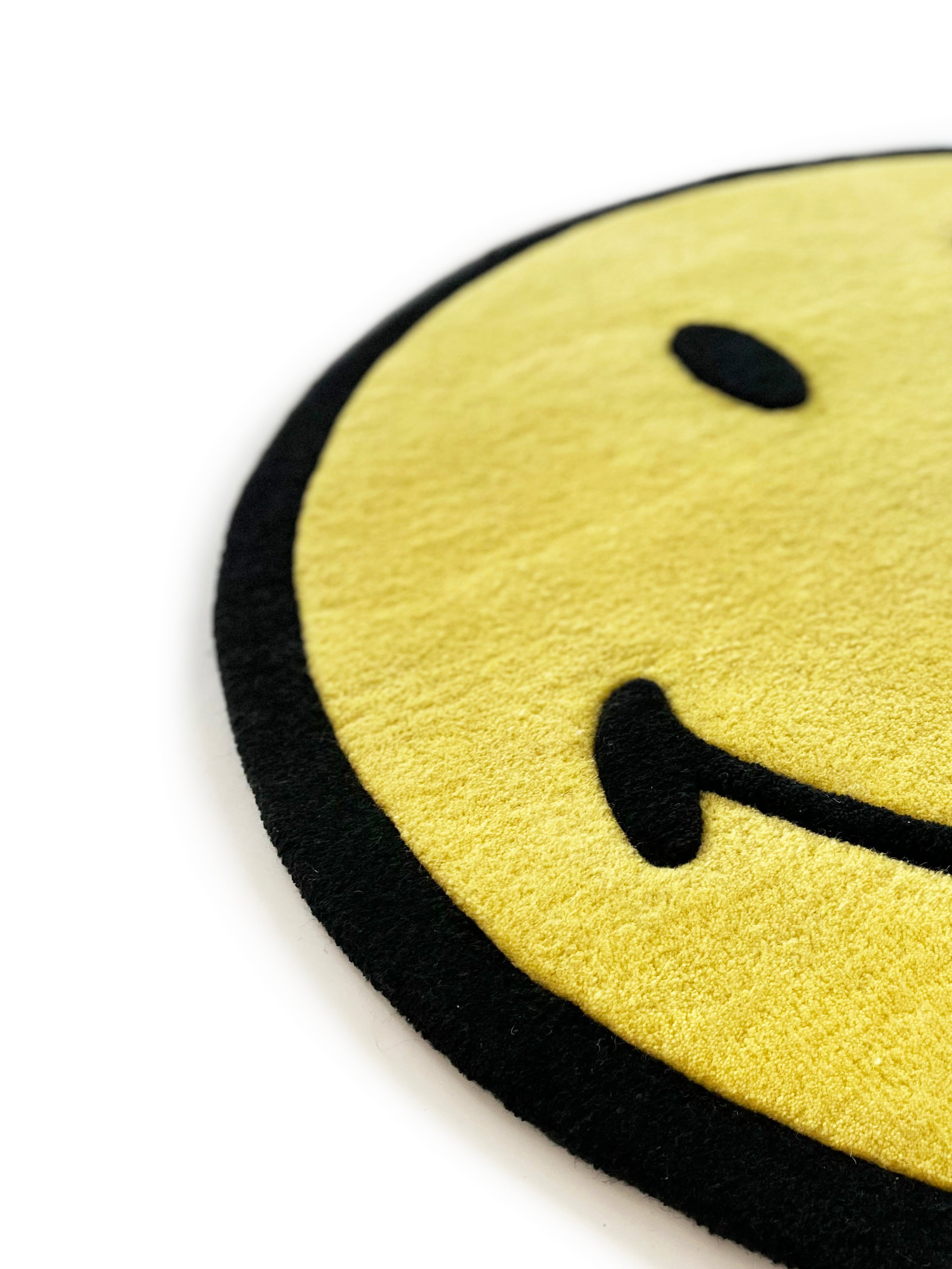 MAISON DEUX SMILEY RUG YELLOW