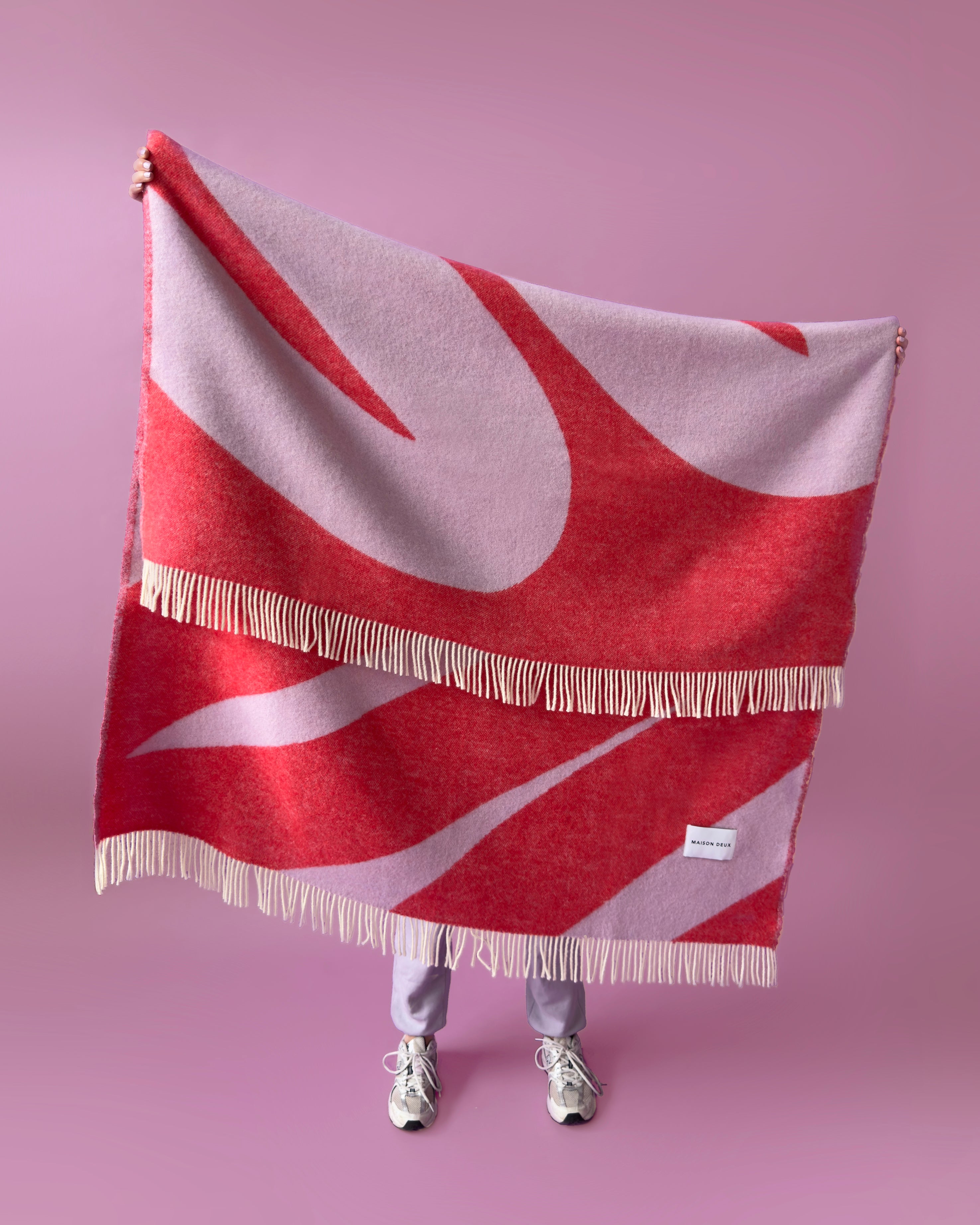 MAISON DEUX CANDY SWIRL BLANKET LILAC SCARLET