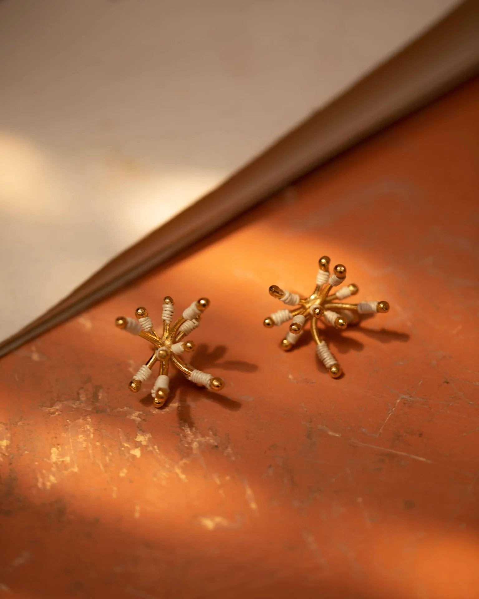 STELLA MINI EARRINGS OFF-WHITE