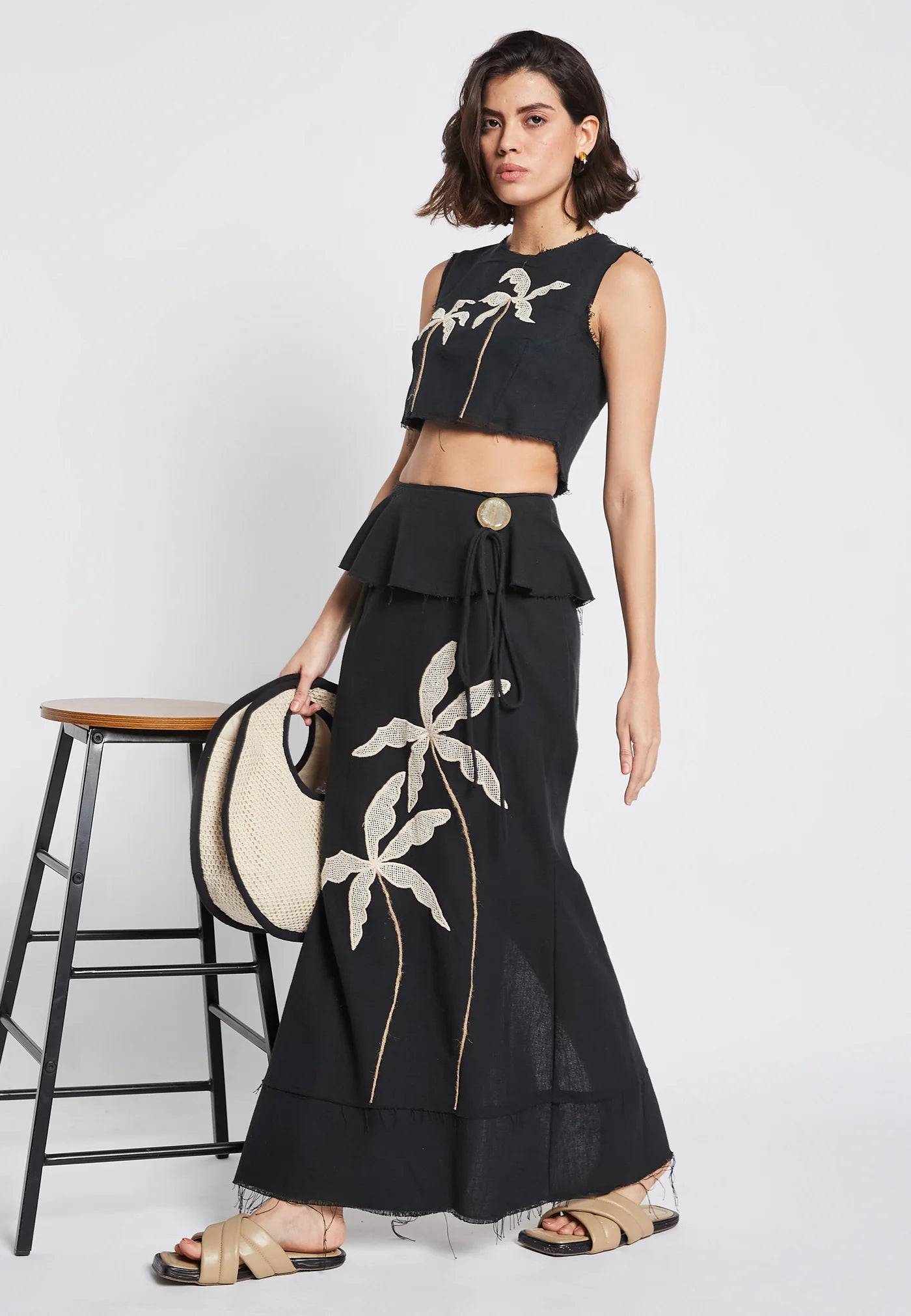SURF BLACK SKIRT