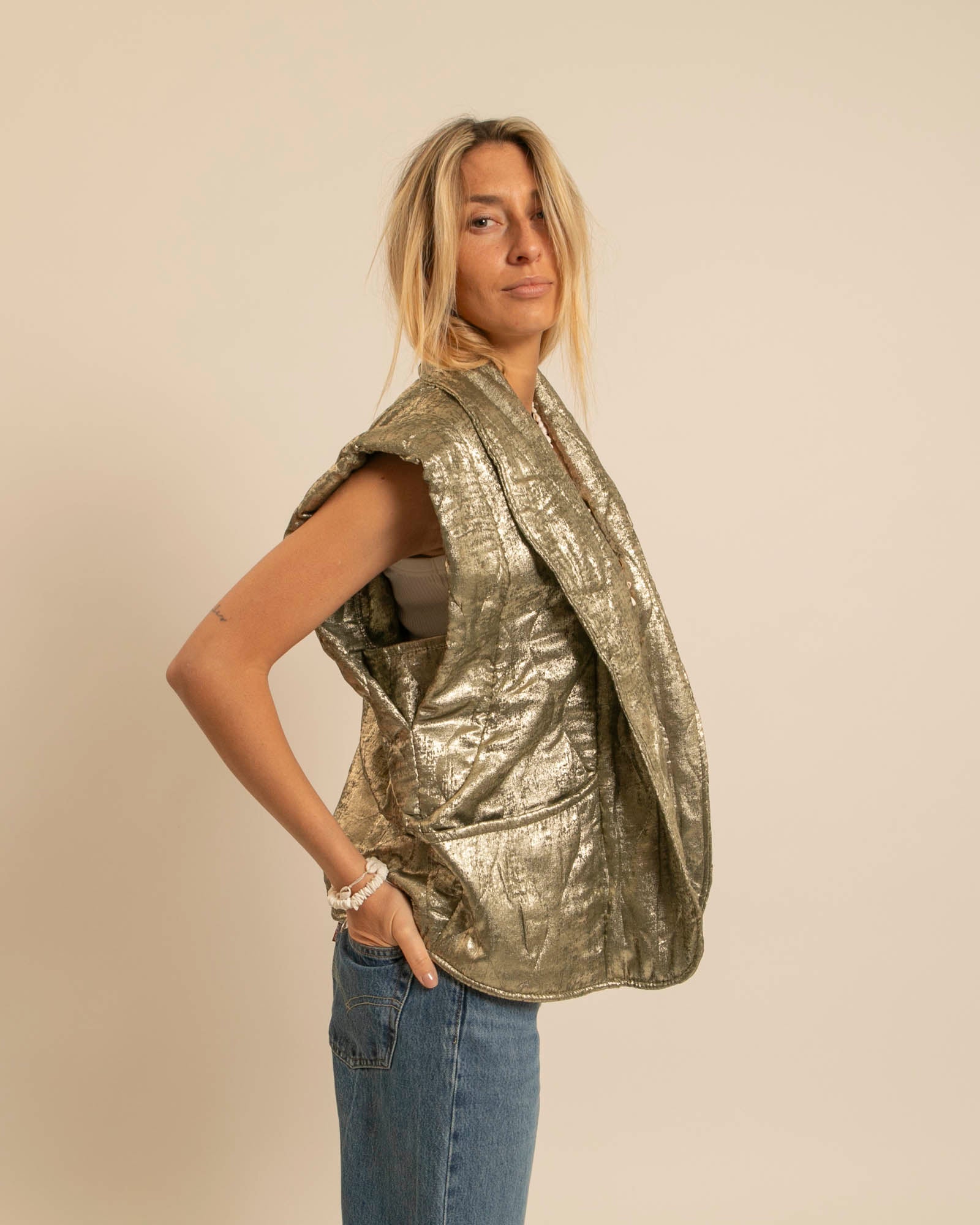 BROOKLYN10 SLEEVELESS VEST METALLIC KHAKI