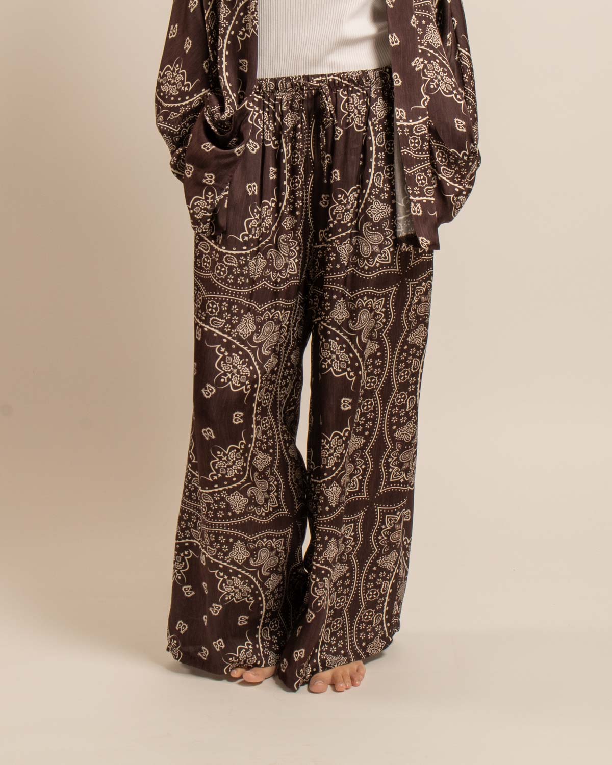 PHOENIX2 PANTS BANDANA PRINT CHOCOLATE