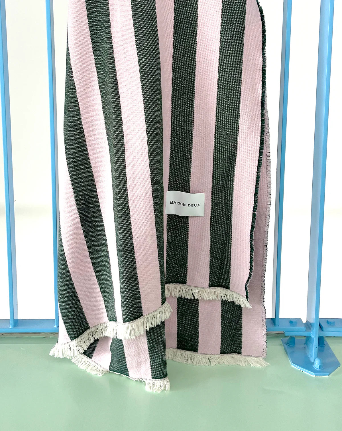 MAISON DEUX COTTON CANDY WRAP BLANKET PINK GREEN