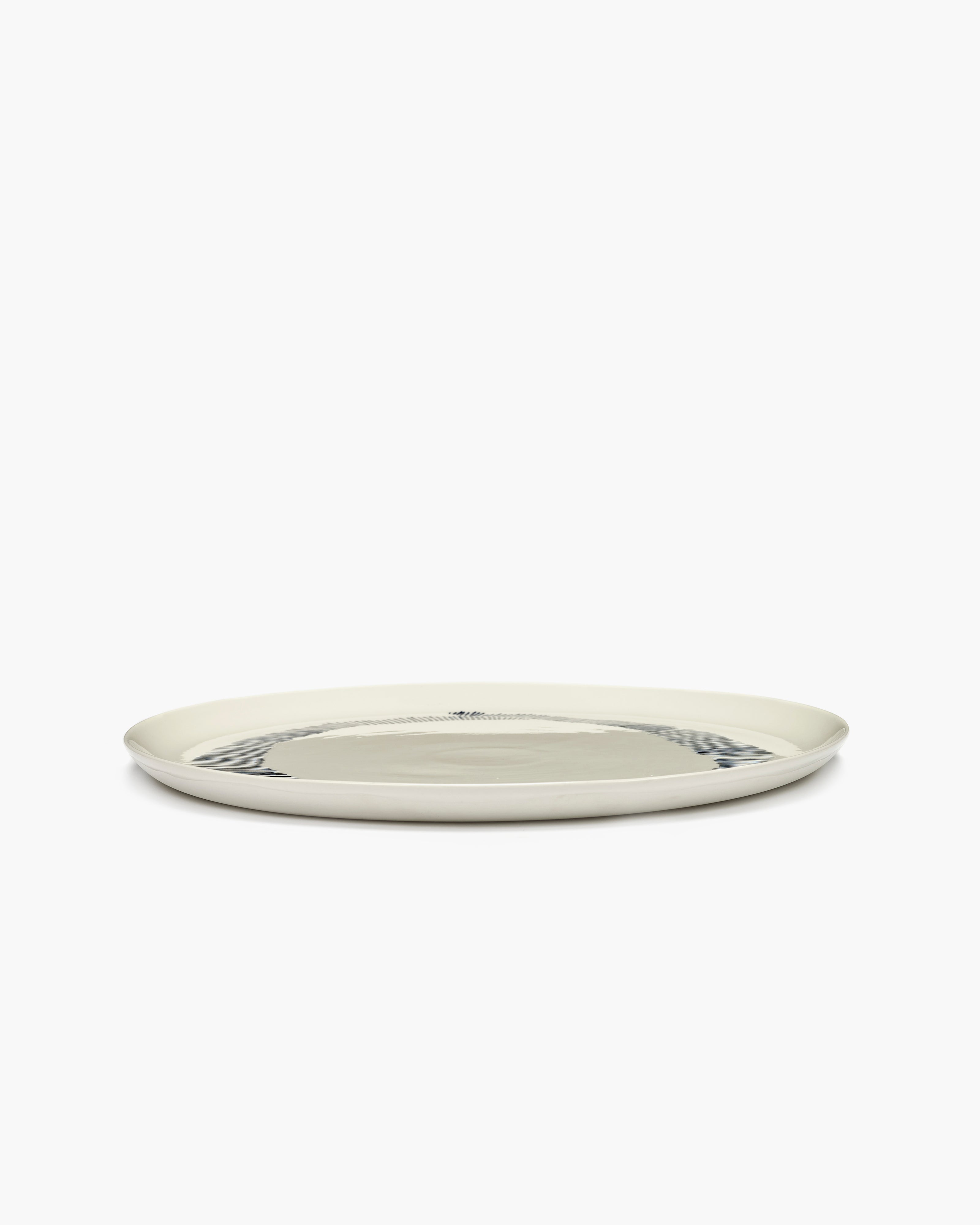 SERVING PLATE WHITE STRIPES BLUE FEAST