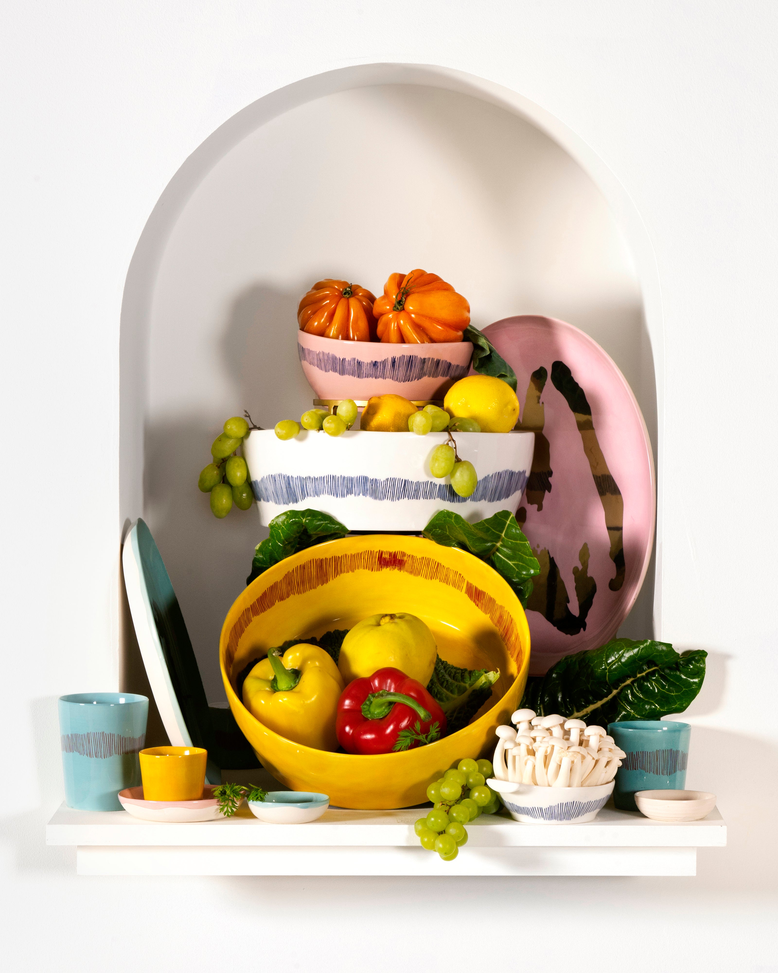 SALAD BOWL WHITE STRIPES BLUE FEAST