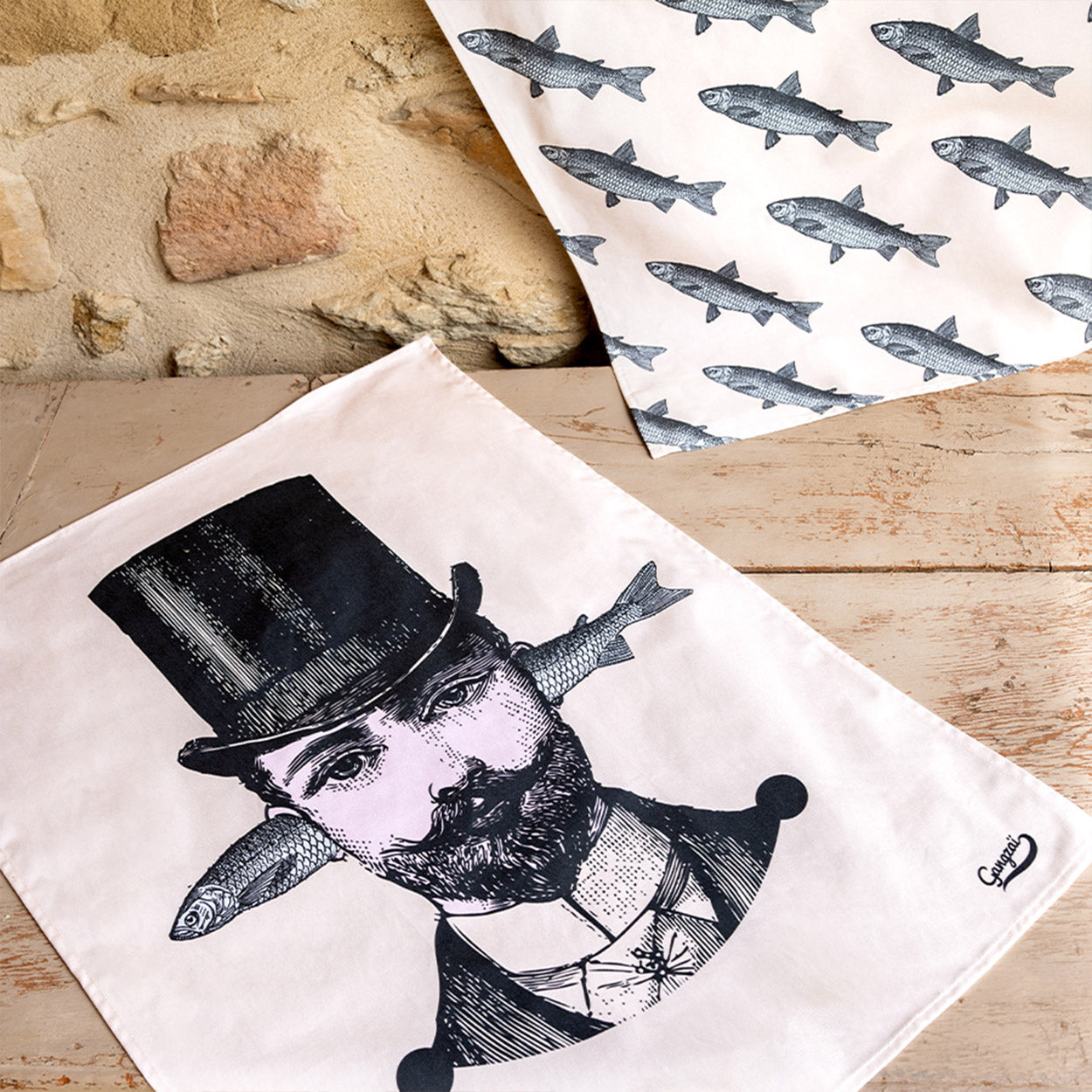 ARISTO FISH TEA TOWEL