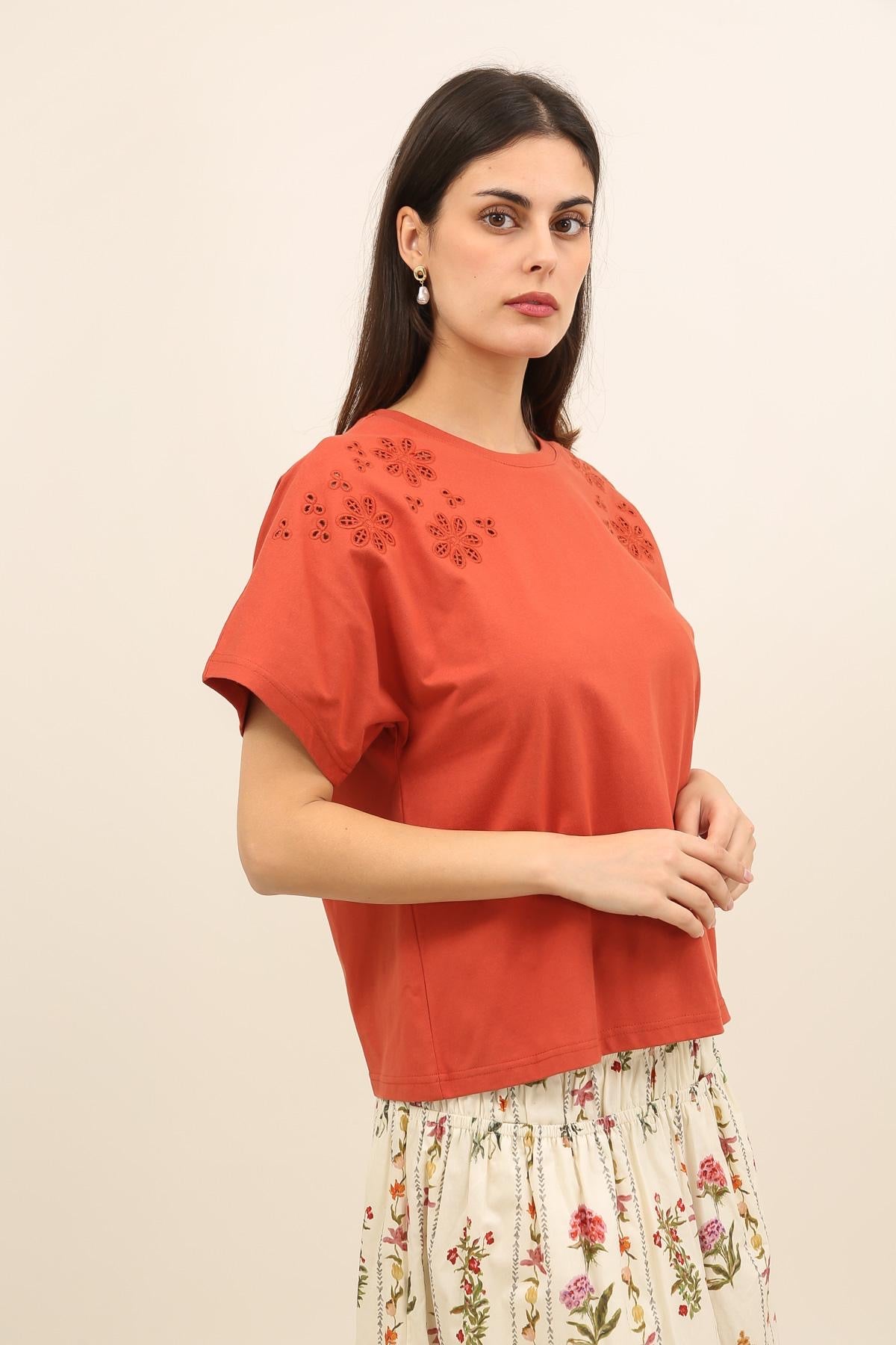 NAYLA FLOWER T-SHIRT ROUILLE
