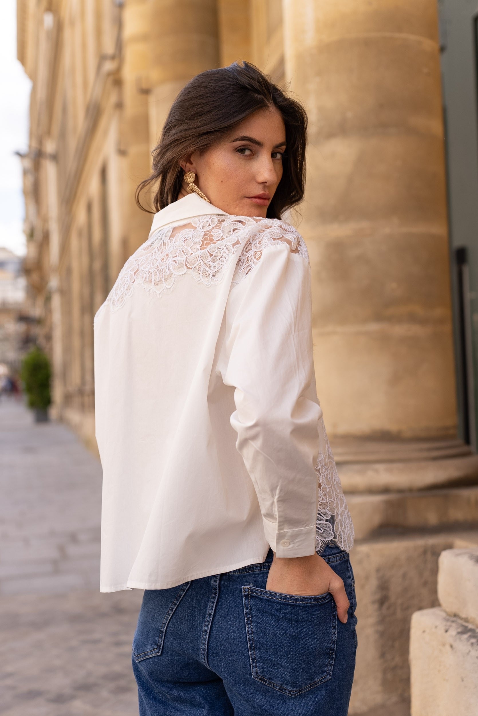NAYLA WHITE SHIRT