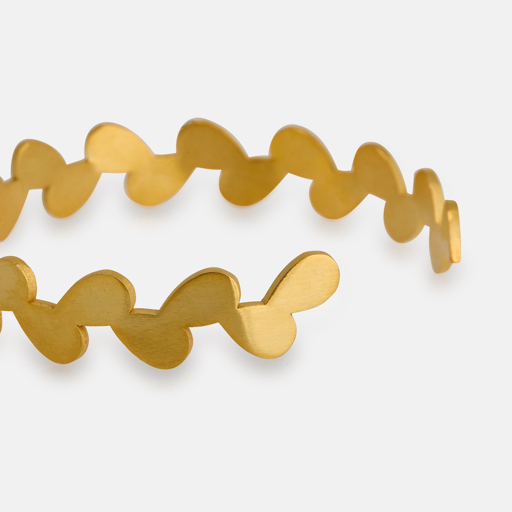 ATELIER NANOU PEAR SHAPE GOLD BRACELET