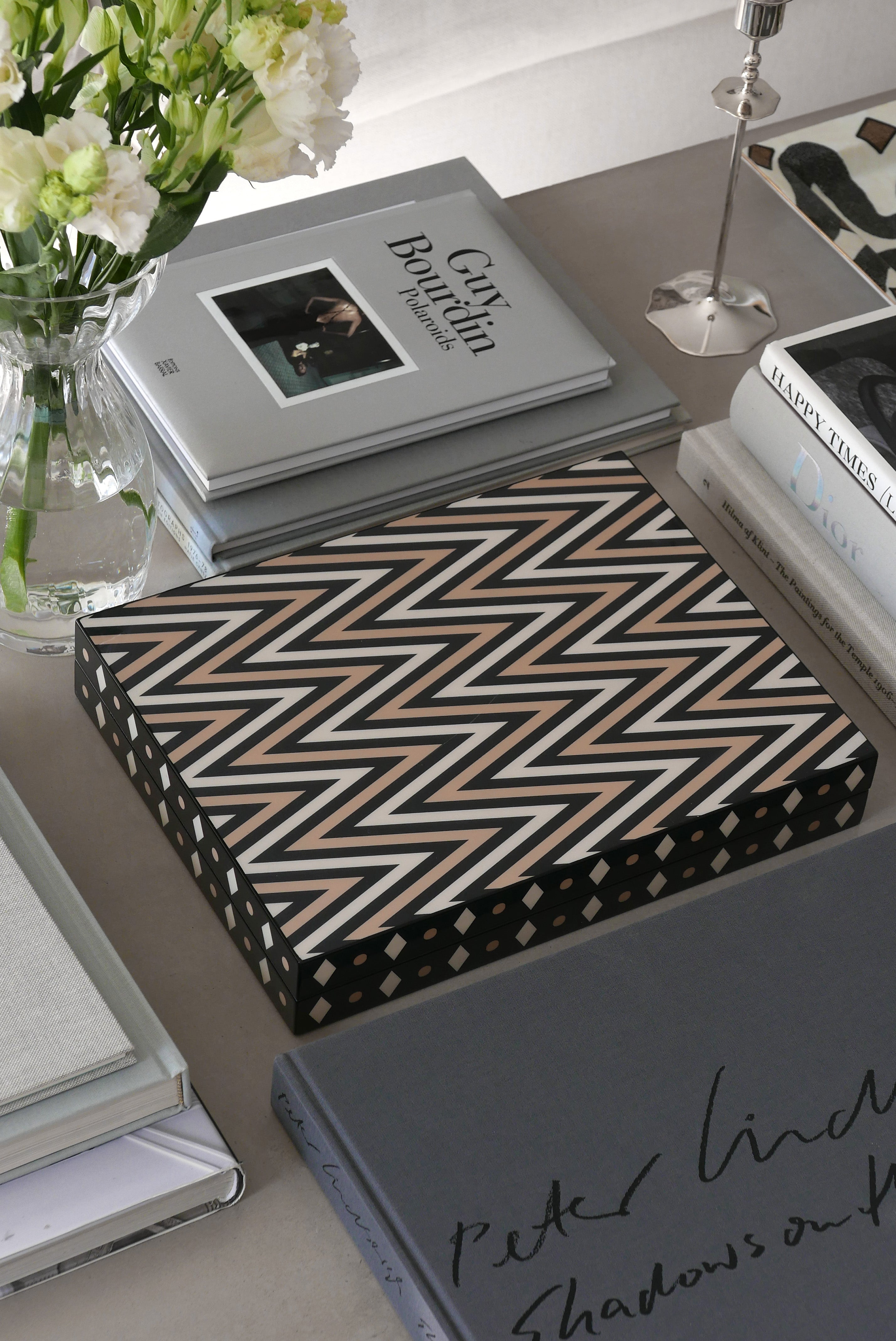 LACQUERED BACKGAMMON BLACK