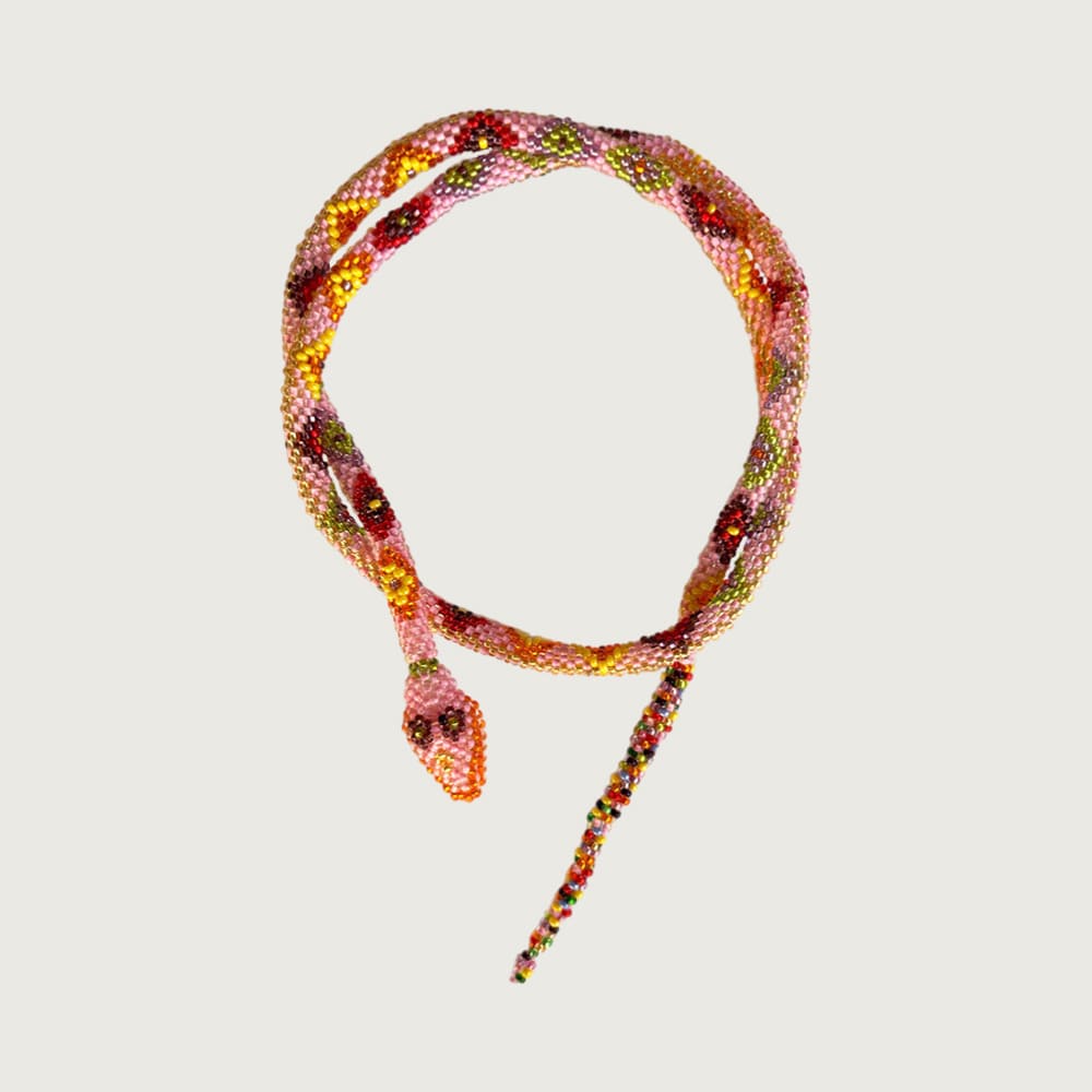 AMORI MORI SNAKE NECKLACE PINK