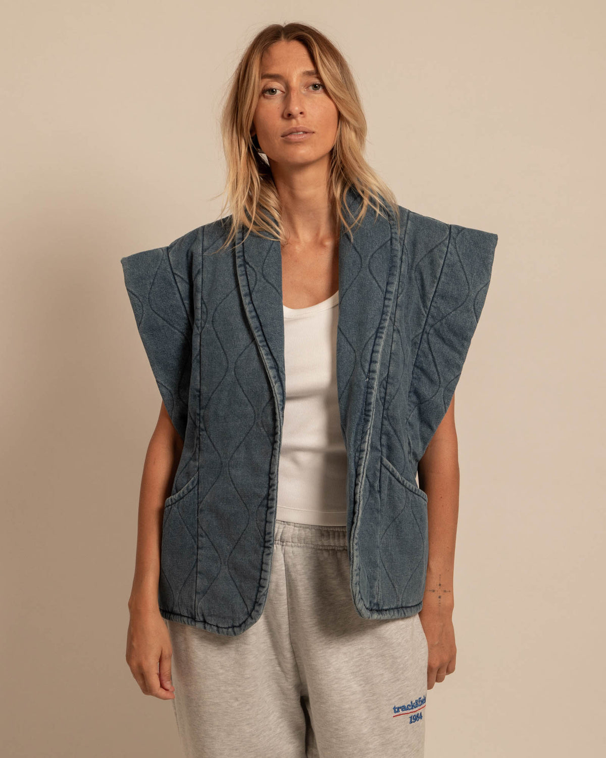 BROOK1 DENIM SLEEVELESS VEST STONE WASH