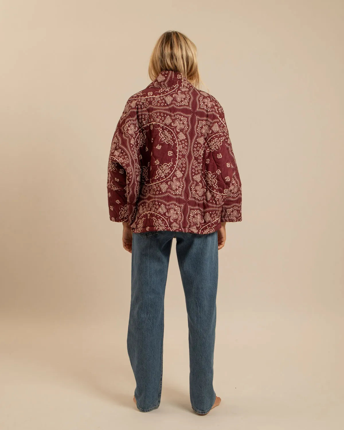 CHICAGO4 VEST BANDANA PRINT KIMONO BURGUNDY