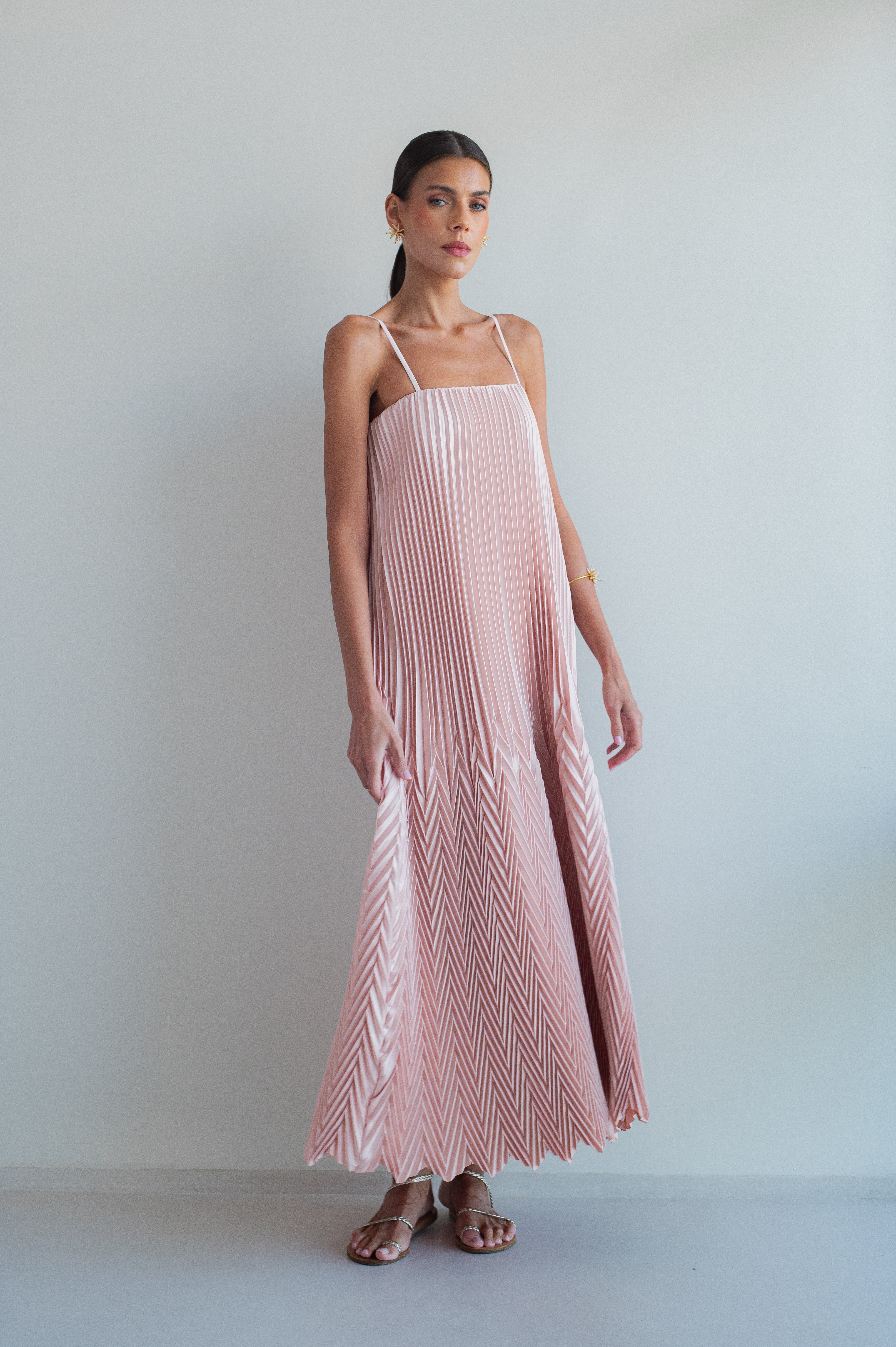 ARIA PLISSE MAXI DRESS - POWDER PINK