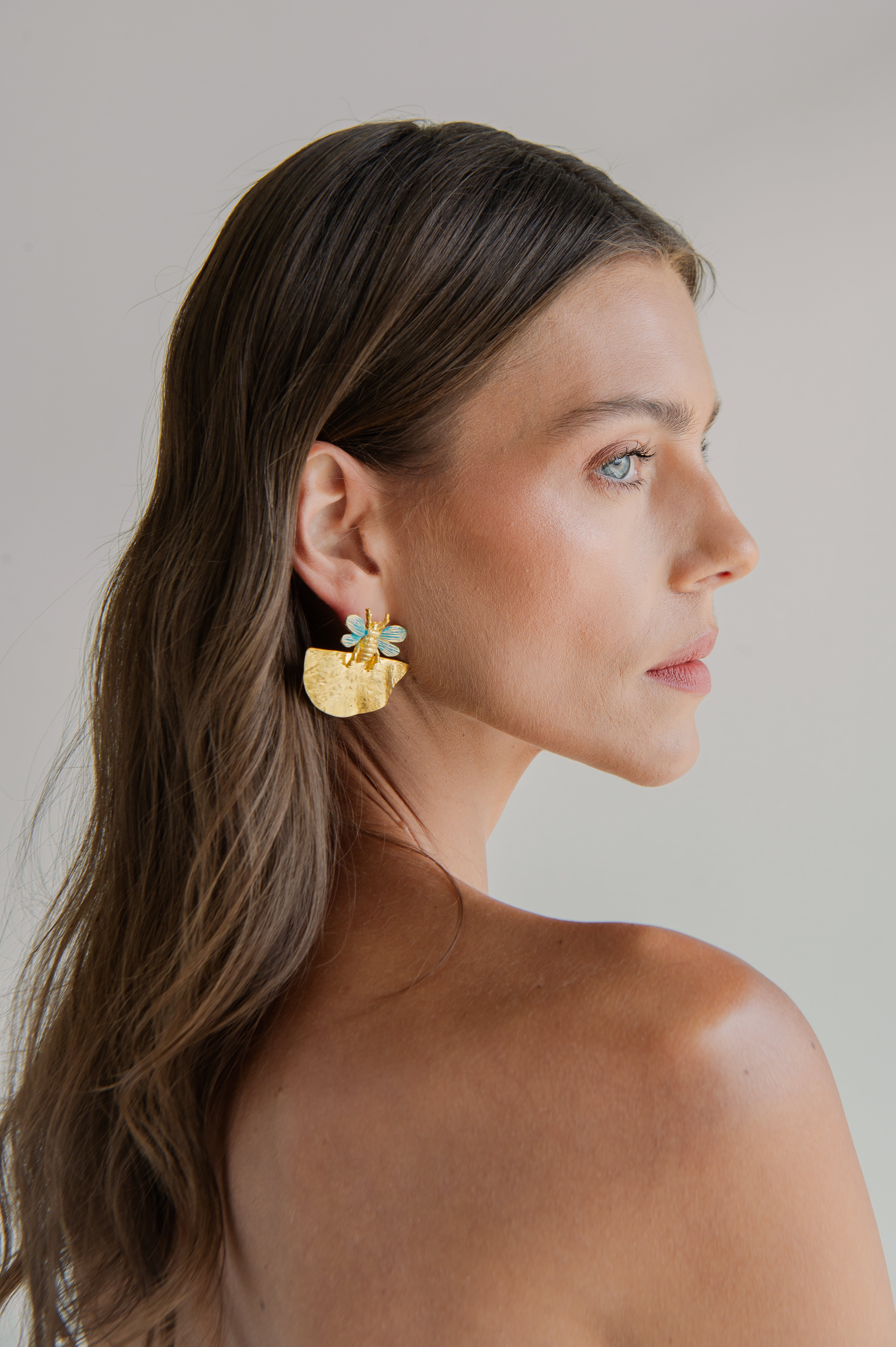 ATELIER NANOU TURQUOISE BEE GOLD EARRINGS