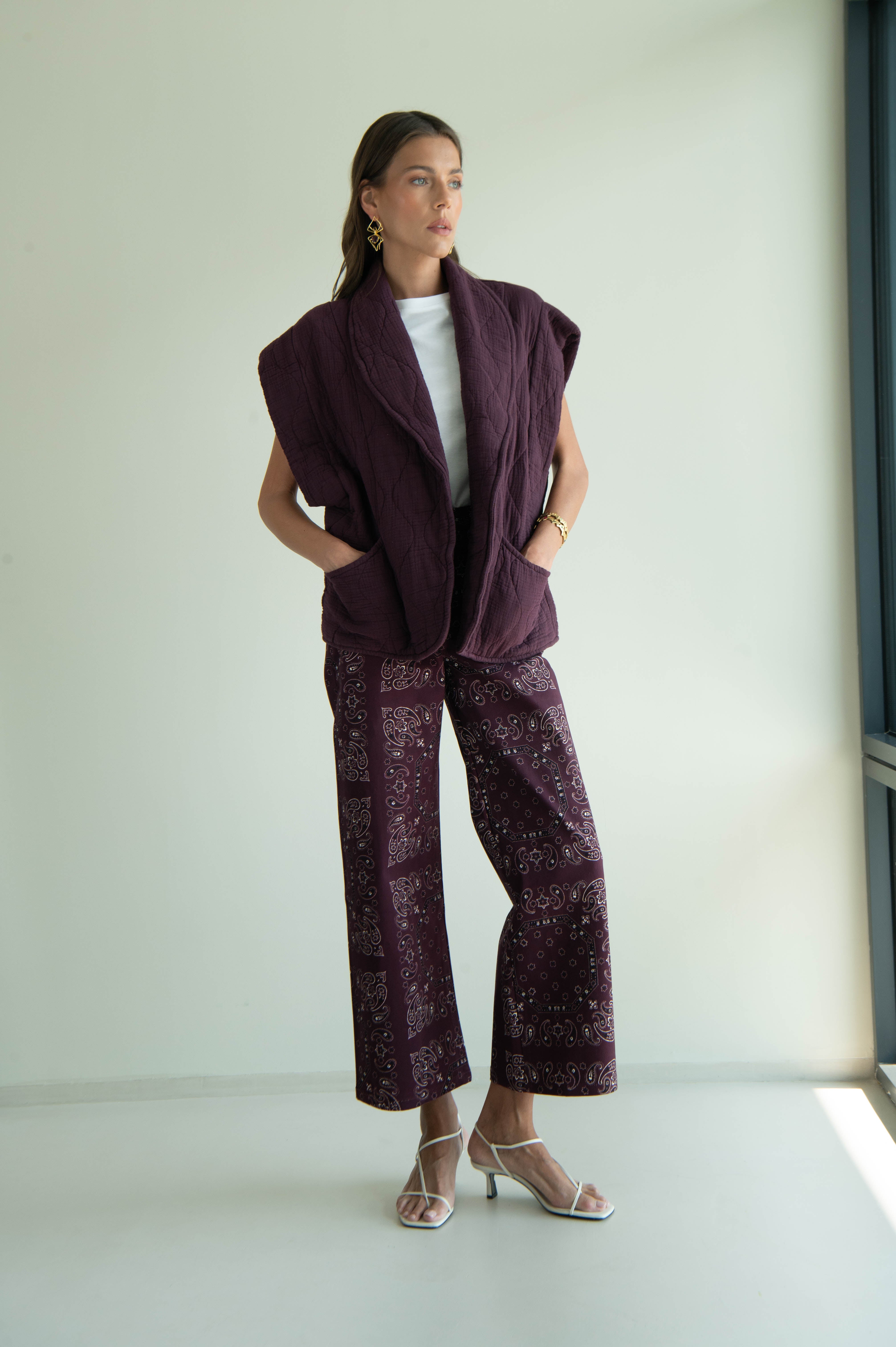 BROOKLYN1 SLEVELESS VEST PLAIN BURGUNDY