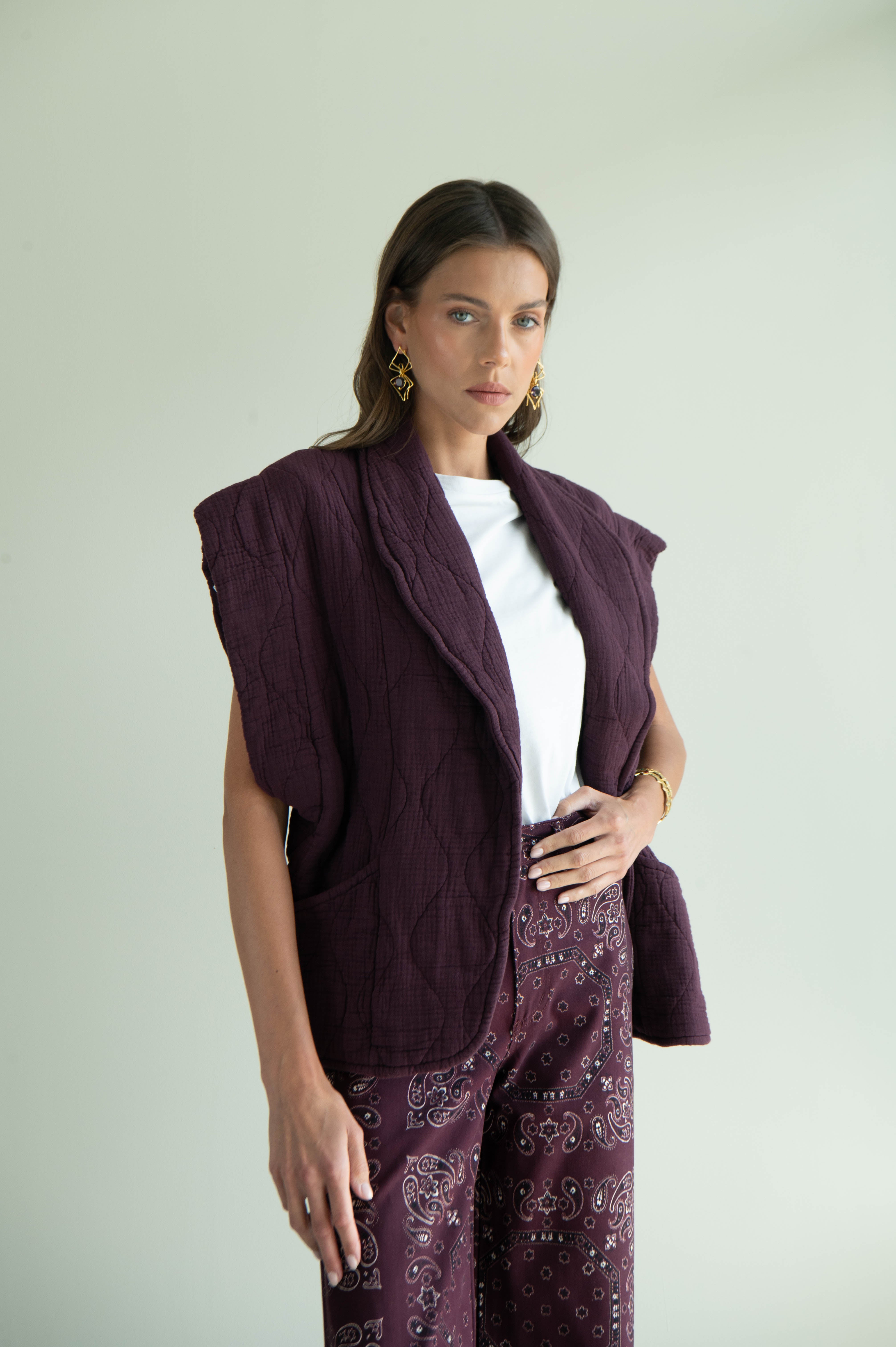 BROOKLYN1 SLEVELESS VEST PLAIN BURGUNDY