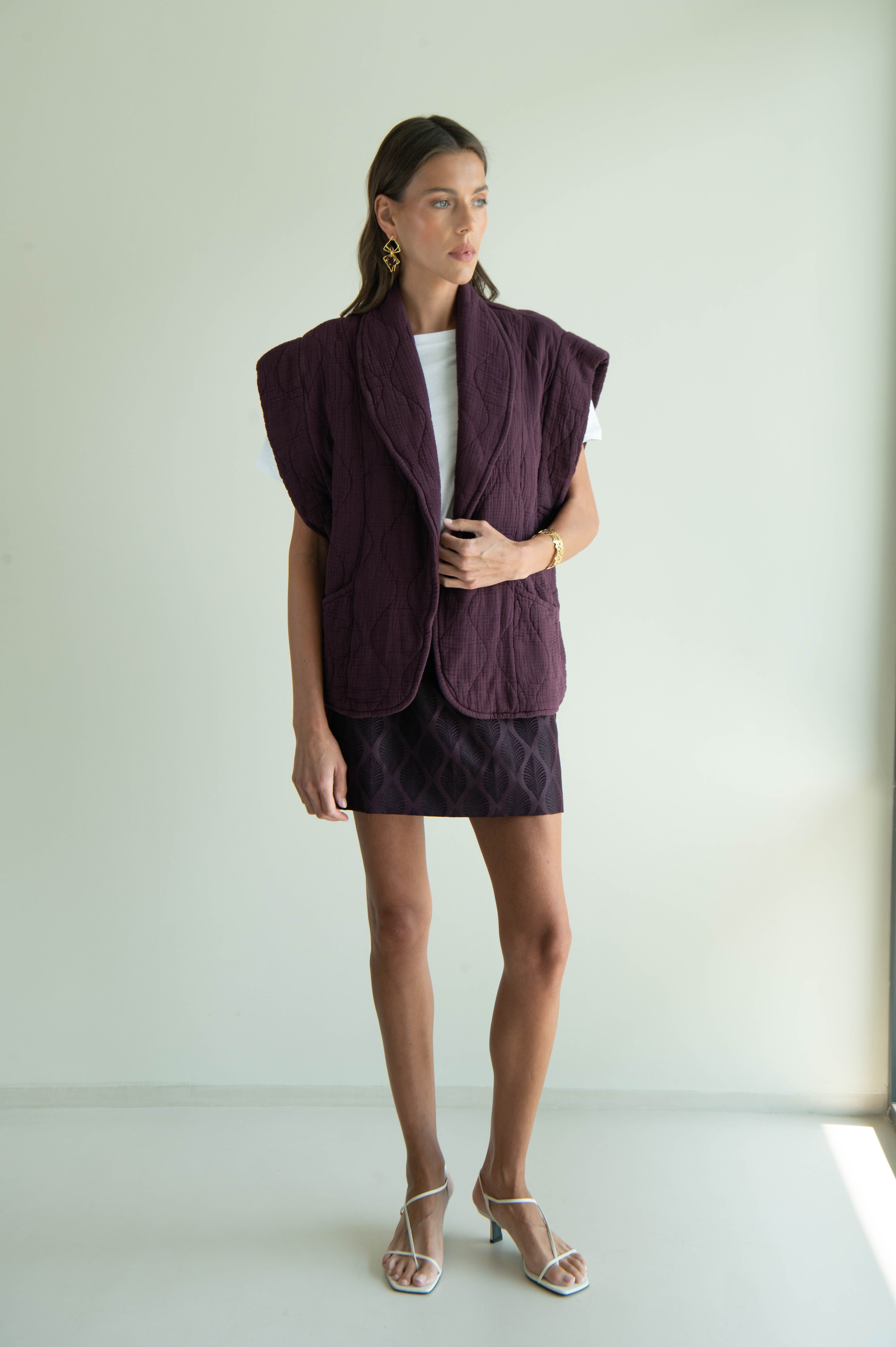 BROOKLYN1 SLEVELESS VEST PLAIN BURGUNDY